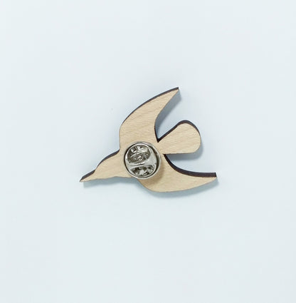 Back of kingfisher pin badge showing metal butterfly clutch pin